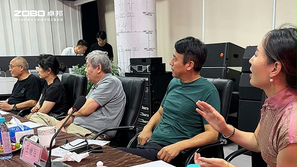 熱烈歡迎中國(guó)舞臺(tái)美術(shù)學(xué)會(huì)音響專(zhuān)業(yè)委員會(huì)一行蒞臨ZOBO卓邦調(diào)研