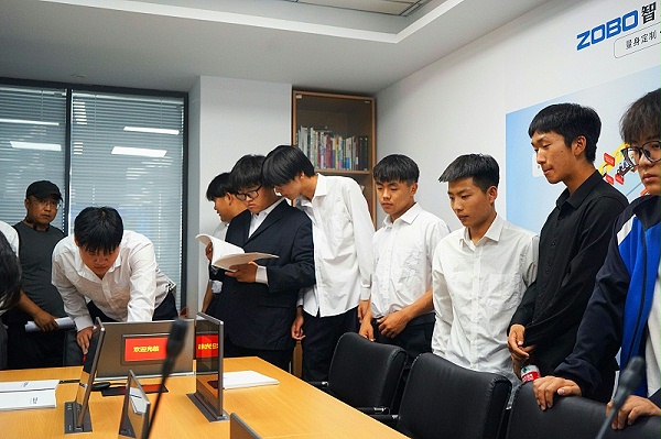 13校企合作 走進(jìn)職場(chǎng) 協(xié)同育人丨歡迎北京市經(jīng)貿(mào)高級(jí)技術(shù)學(xué)校師生來(lái)ZOBO卓邦參觀學(xué)習(xí)