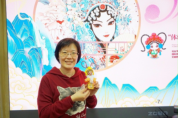 ZOBO卓邦工會(huì)丨舉辦體驗(yàn)非遺之美-制作北京絹人的“女神節(jié)”活動(dòng)
