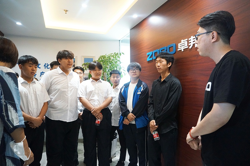 校企合作 走進(jìn)職場 協(xié)同育人丨歡迎北京市經(jīng)貿(mào)高級技術(shù)學(xué)校師生來ZOBO卓邦參觀學(xué)習(xí)