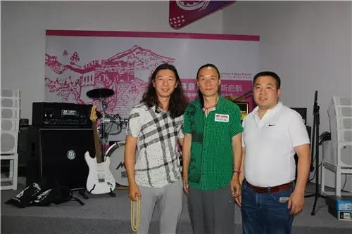 ZOBO卓邦 唐朝樂(lè)隊(duì)老五劉義軍 吉他中國(guó)姜偉 Montarbo 擦出愛(ài)的火花