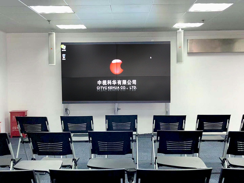 多功能廳舞臺(tái)音響設(shè)備的選擇與搭配